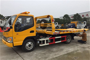 阎良哪里有拖车服务