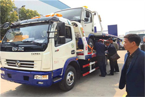阎良汽车道路救援拖车价格